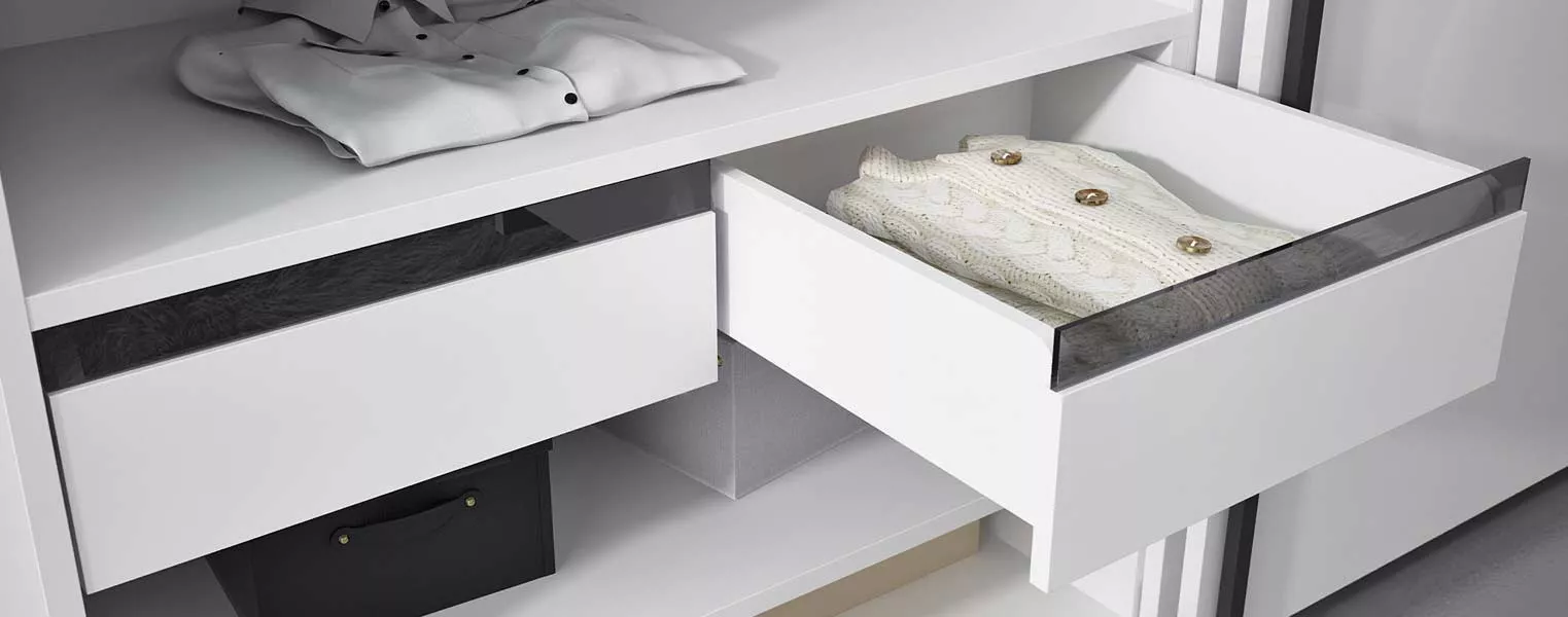 Белый шкаф-купе в спальню - фото No 3