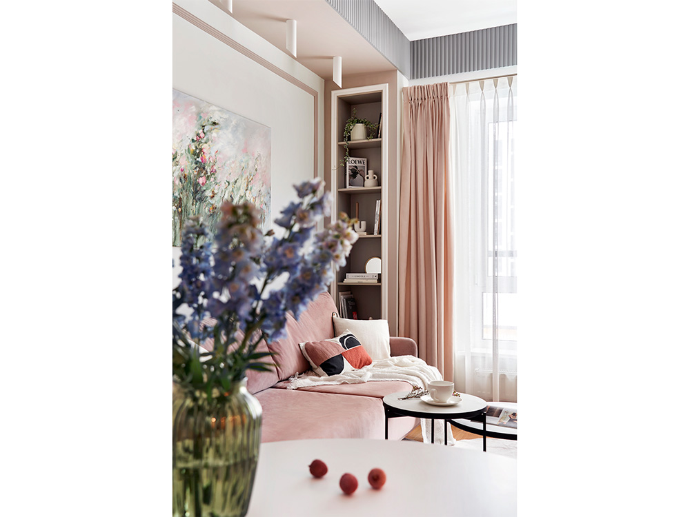 Зона комфорта: ода белому и бежевому цвету в московской евродвушке - фото №19