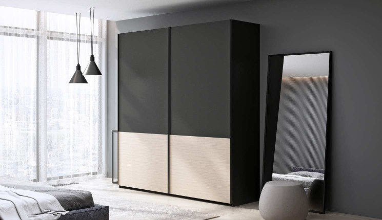 Шкаф-купе с двумя створками на балкон